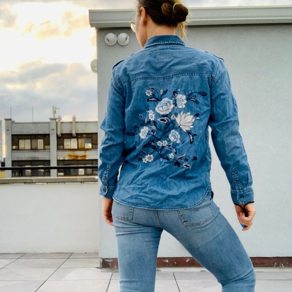 AEO Embroidered Floral Oversized Shirt Jean Top - Picture 12 of 16